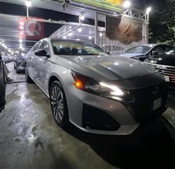 نیسان ئەلتیما